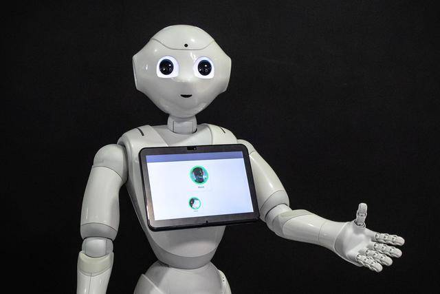 Digital multimedia exhibition hall robot Xinyi City large-scale intelligent Robot Store
